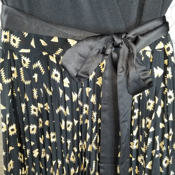Lularoe Deanne Dress Medium - Picture 4 of 8